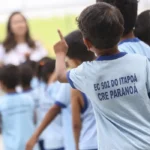 Ensino fundamental atinge 99,5% de cobertura; atraso escolar cai