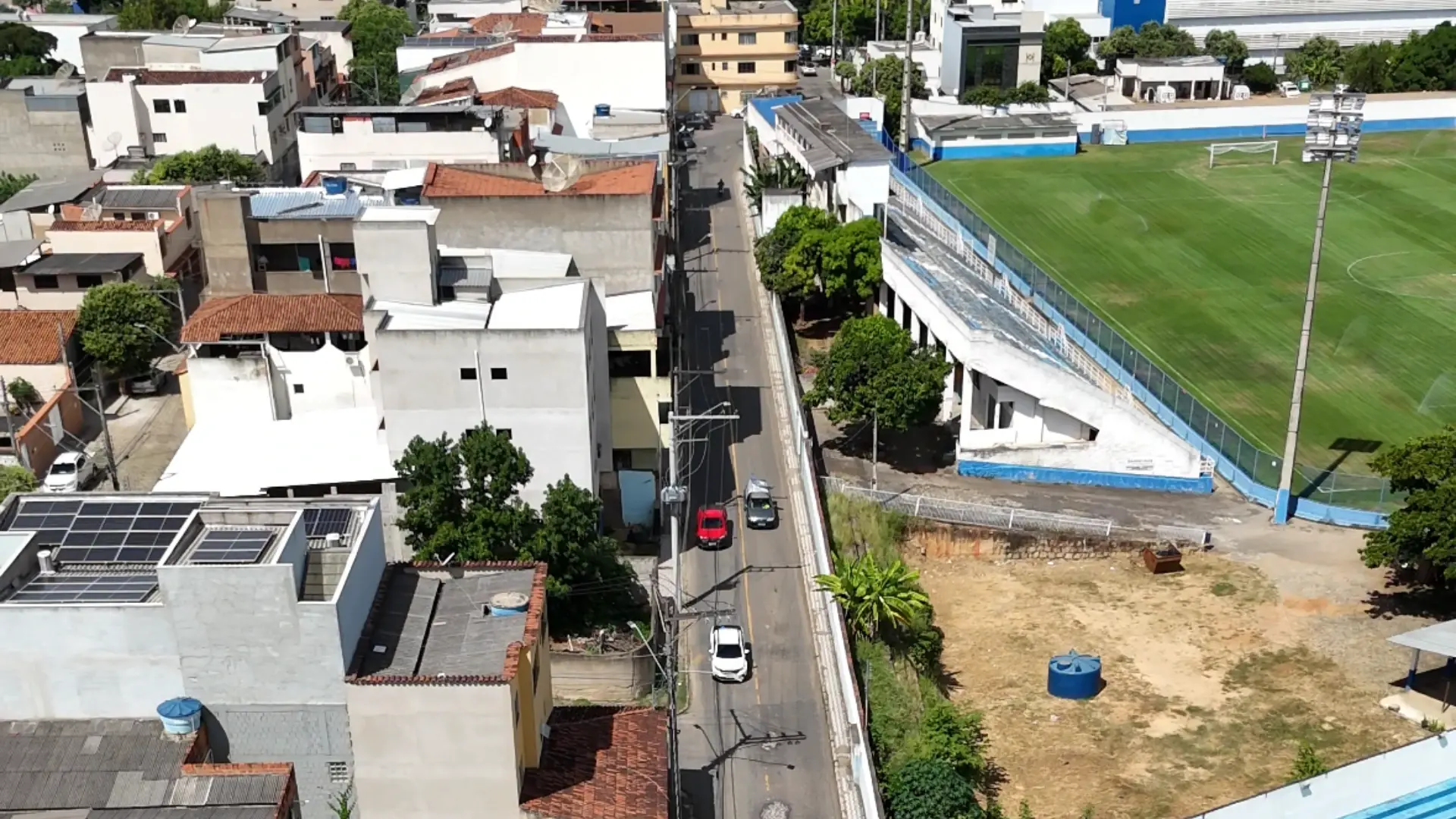 Leia mais sobre o artigo Trânsito de caminhões será interrompido na rua Leonel Ferreira neste domingo (15)