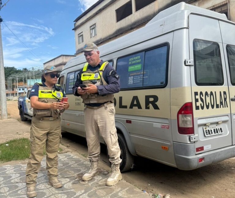 Fiscalização do Detran|ES flagra superlotação em Transporte Escolar em Cariacica