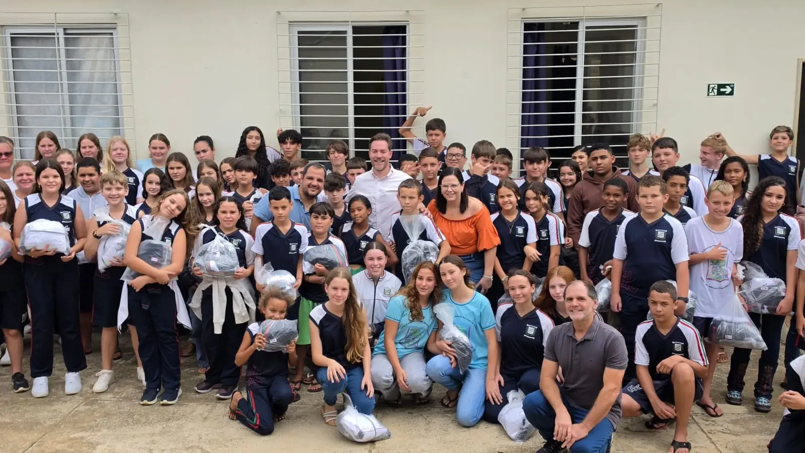 Patrimônio do Moschen terá melhorias na escola e na quadra da comunidade