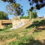 Prefeitura de Colatina fiscaliza descarte irregular de entulhos em Boapaba